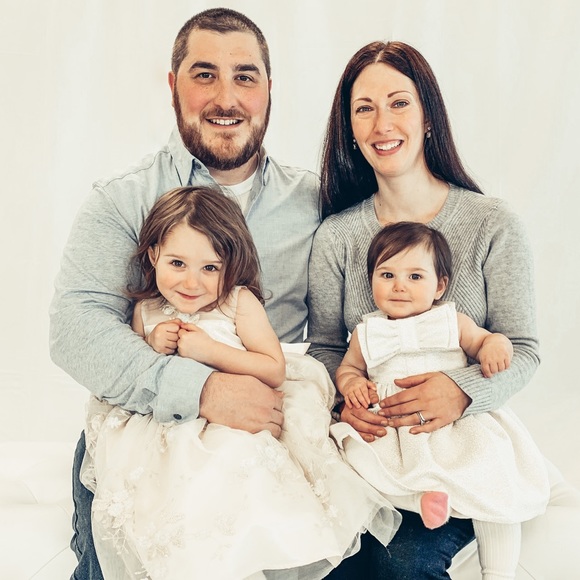 Meet your Posher, Heidi Anne ⭐️ - Picture 4 of 4